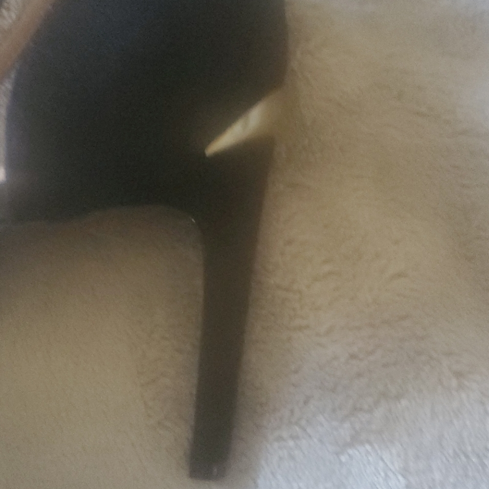 Calvin Klein Heels - Picture 4 of 8